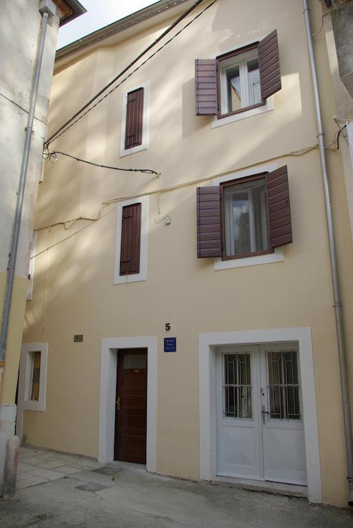 זאדאר Apartment Varos מראה חיצוני תמונה