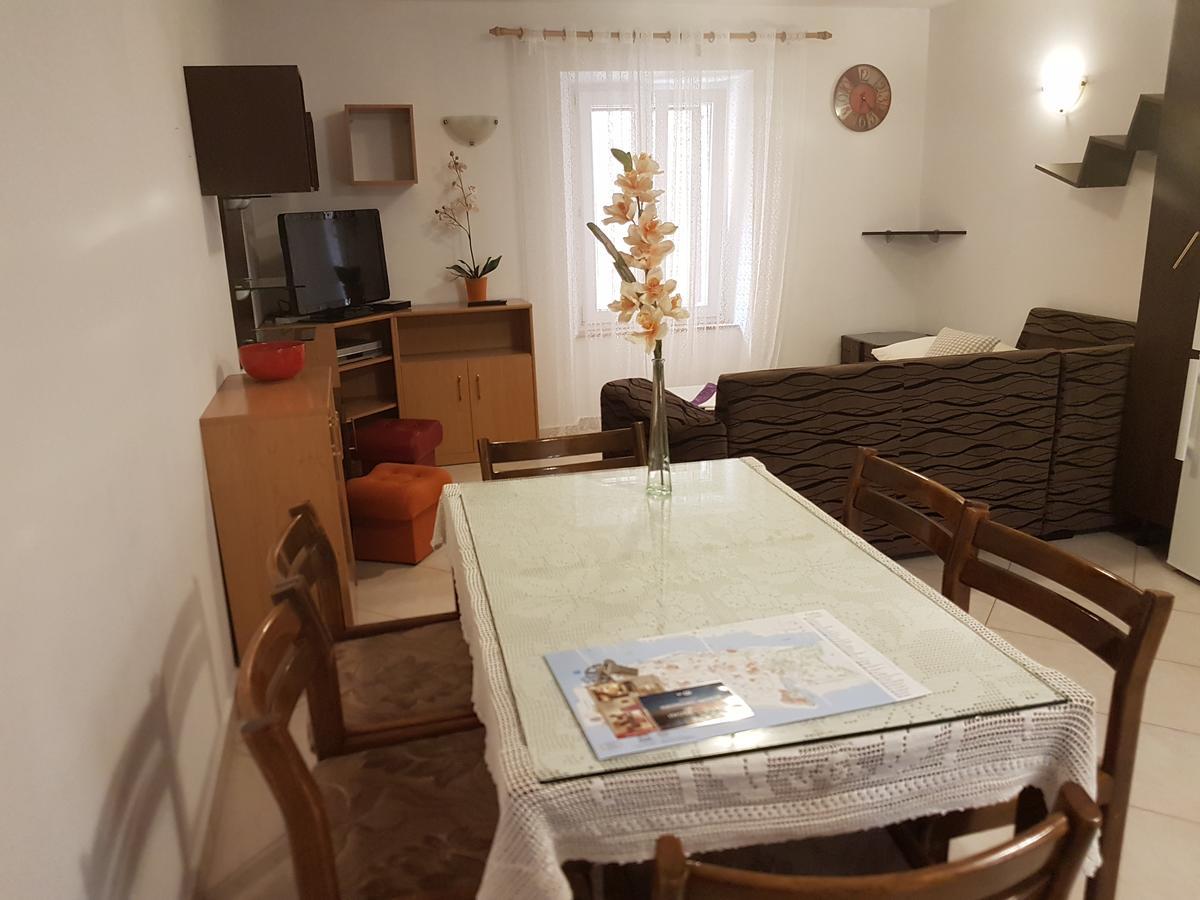 זאדאר Apartment Varos מראה חיצוני תמונה